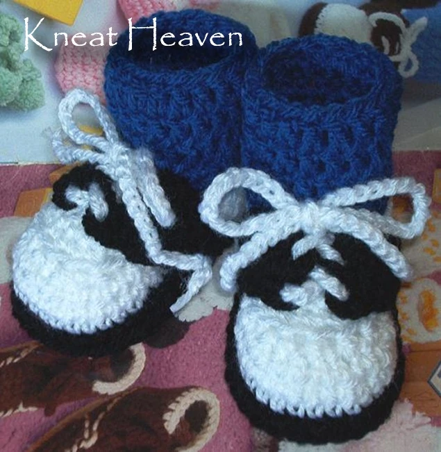 Handmade crochet saddle oxford baby booties